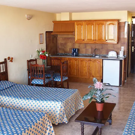 Paradero מלון 2*